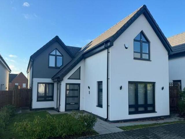 House for sale in Northampton, Northamptonshire