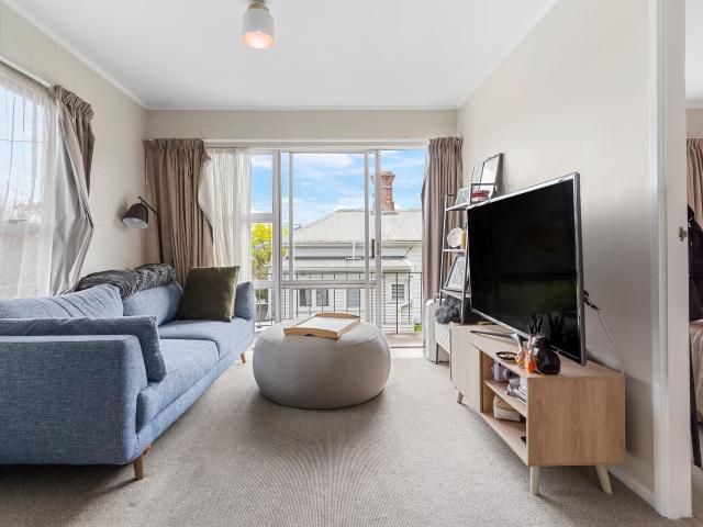 Apartment for rent in Saint Marys Bay, Auckland