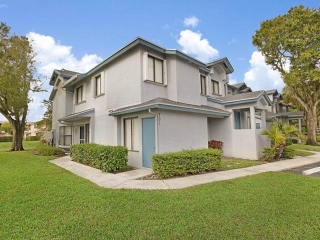 Condo for sale in Greenacres