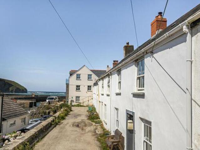 House for sale in Mount Ambrose, Cornwall