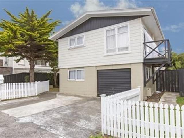 House for rent in Days Bay, Wellington