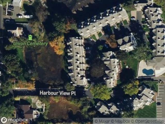 Condo for sale in Stratford