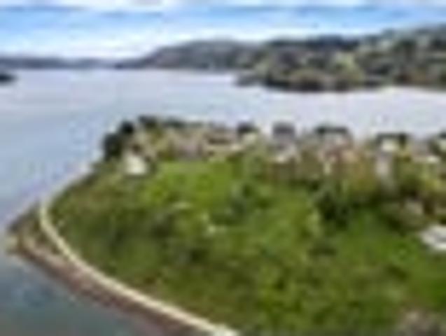 Land for sale in Otakou