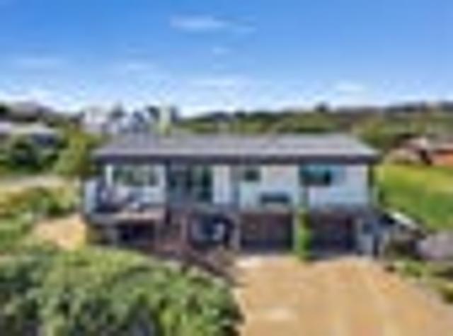 House for sale in Diamond Harbour, Banks Peninsula Community