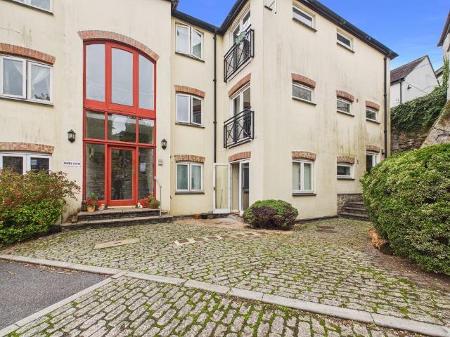 Apartment for rent in Bissom, Penryn