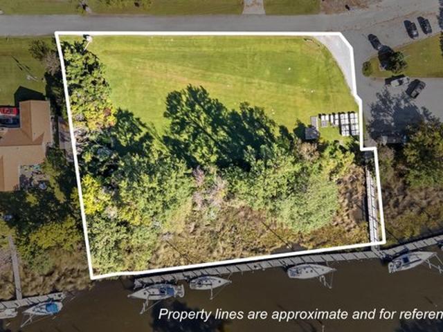 Land for sale in Oriental, North Carolina