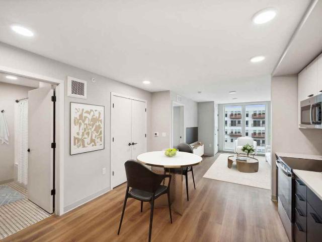 Apartment for rent in West Side, Ramsey