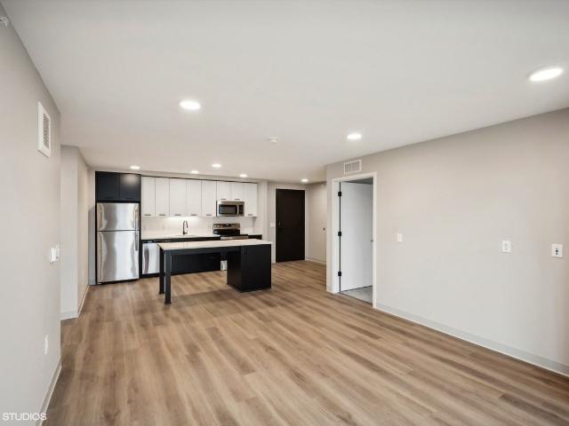 Apartment for rent in West Side, Ramsey