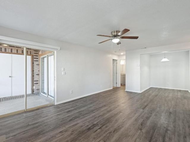 Apartment for rent in Crystal Beach, Florida