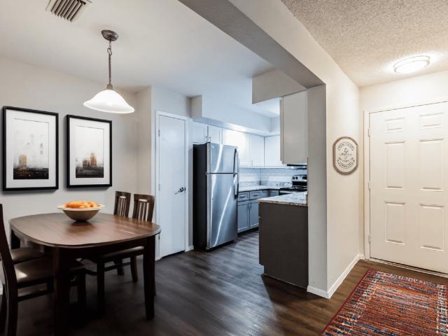 Apartment for rent in Crystal Beach, Florida