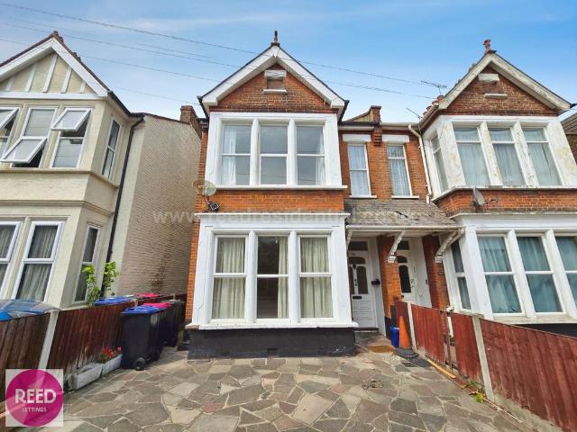 House for rent in Alton Barnes, Essex