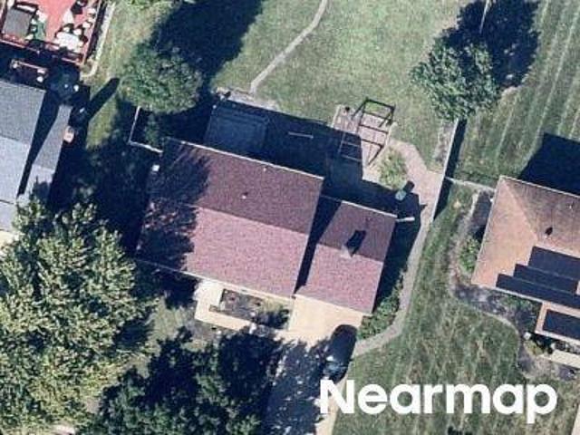 House for sale in Oxford Hills, Springdale