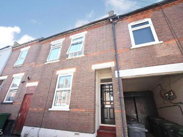 House for sale in Luton