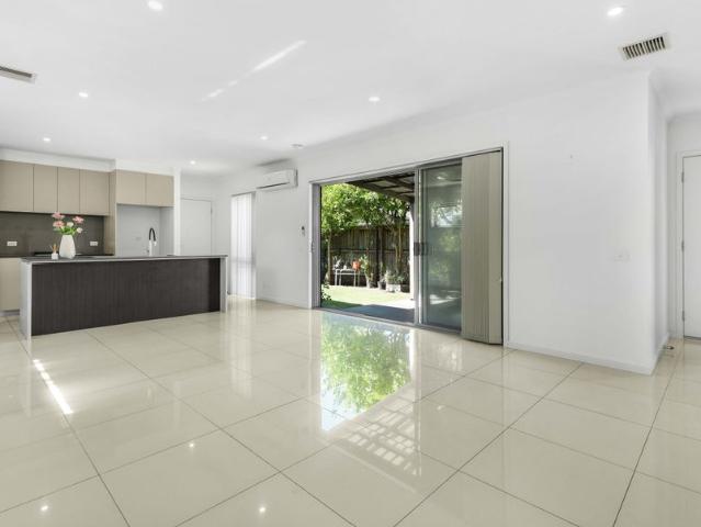 Townhouse for rent in Wantirna South, Melbourne