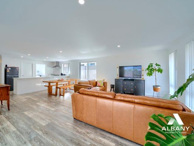 House for sale in Warral, Western Australia