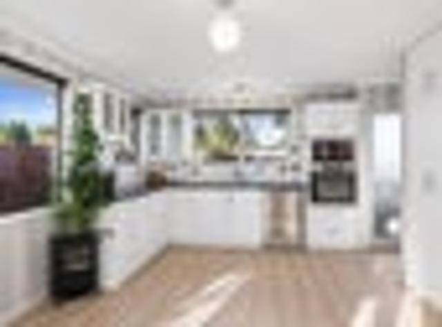 Apartment for sale in Canterbury