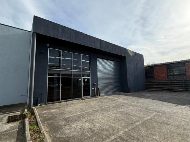 Warehouse for rent in Clayton South, Melbourne