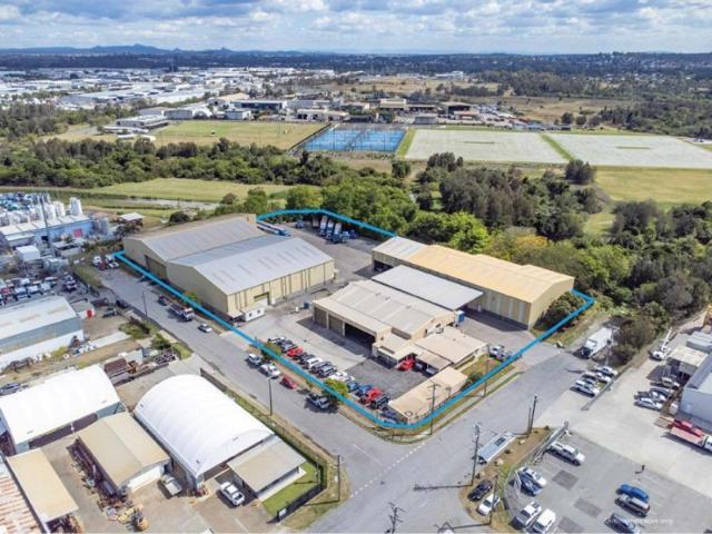 Warehouse for rent in Toombul, Queensland