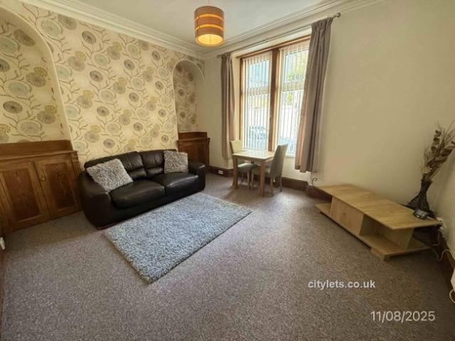 Flat for rent in Ferryhill, Ballindoch