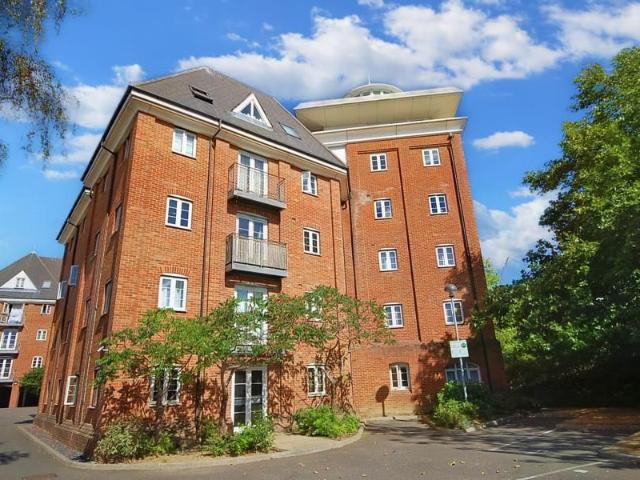 Apartment for rent in Hythe, Fordham Heath
