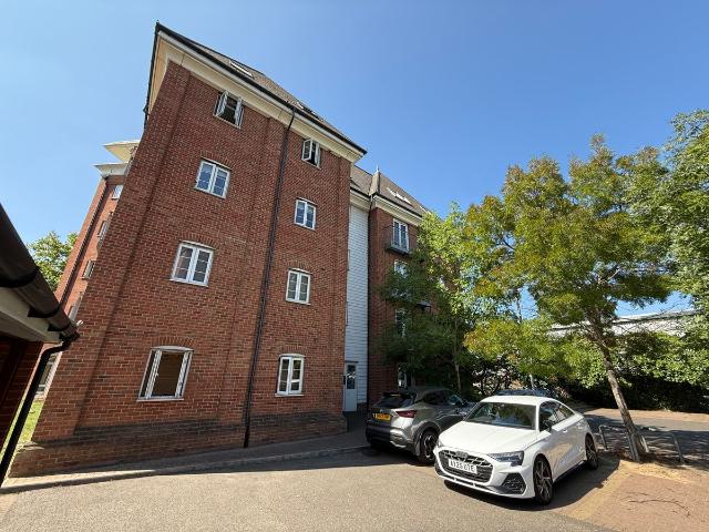 Apartment for rent in Hythe, Fordham Heath