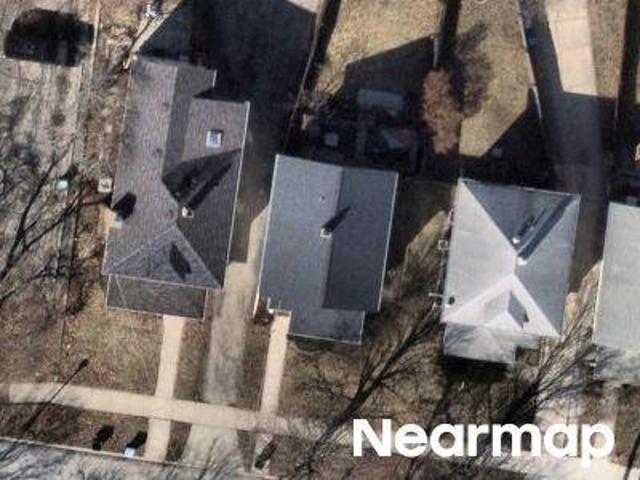 House for sale in Aurora, Illinois