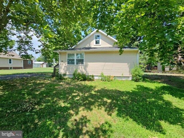 House for sale in Deepwater, New Jersey