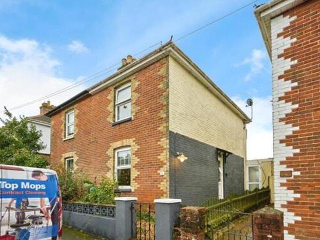 House for sale in Oakfield, Ryde