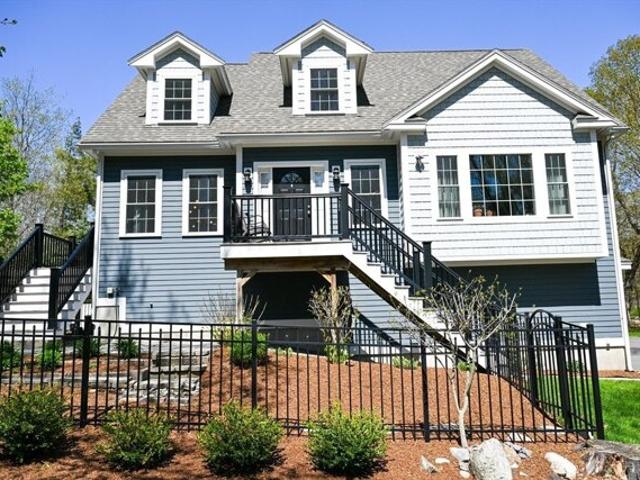 Condo for sale in Medfield, Massachusetts