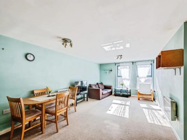 Apartment for rent in Rodbourne, Swindon