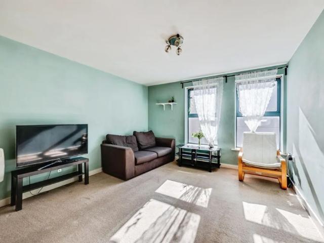 Apartment for rent in Rodbourne, Swindon
