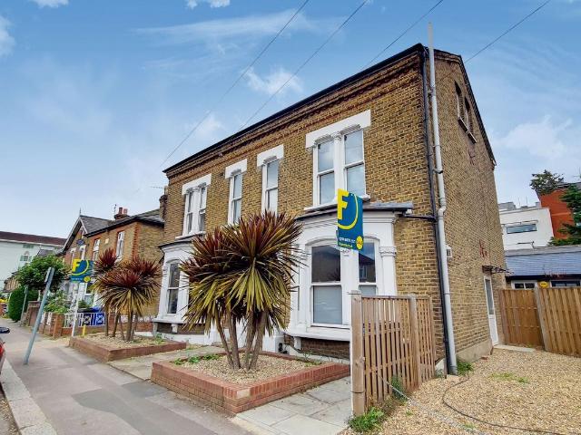 Studio for rent in Norbiton, Greater London