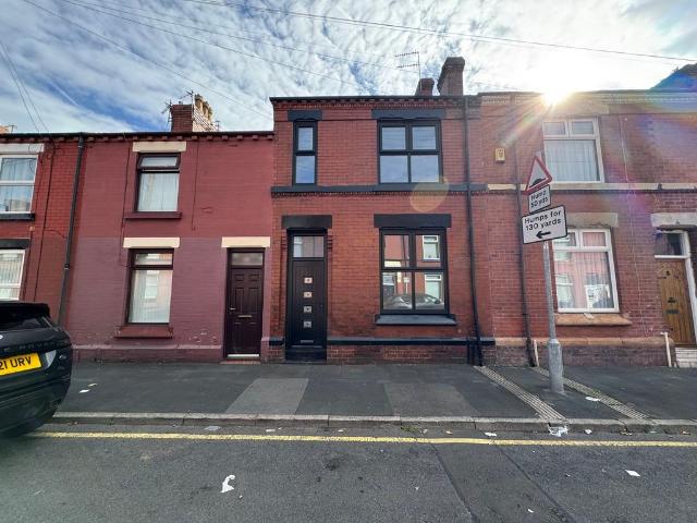 Apartment for rent in St Helens