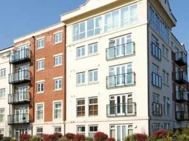 Apartment for rent in Widmore, Greater London