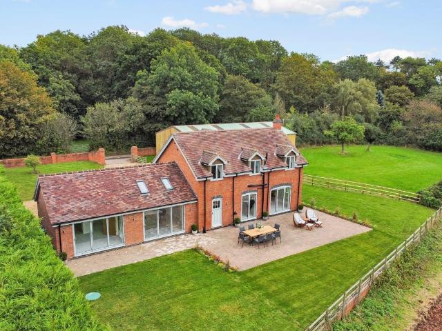 House for rent in Alderminster, Warwickshire