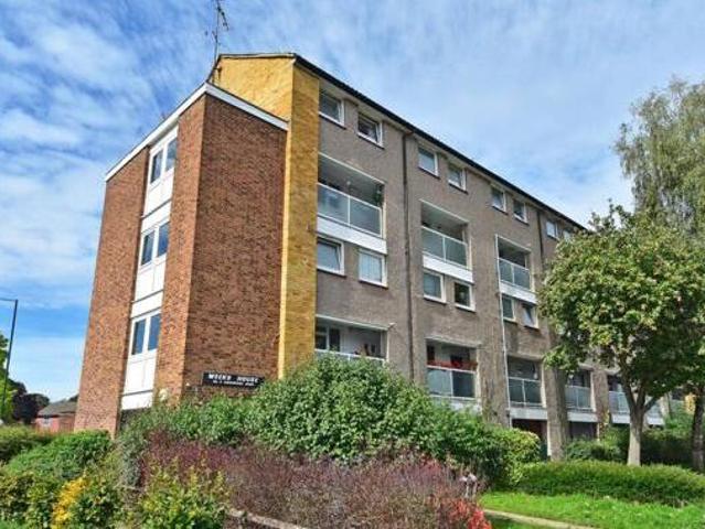 House for sale in Richmond Hill, Deepcut