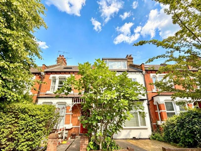 Apartment for rent in Palmers Green, Greater London