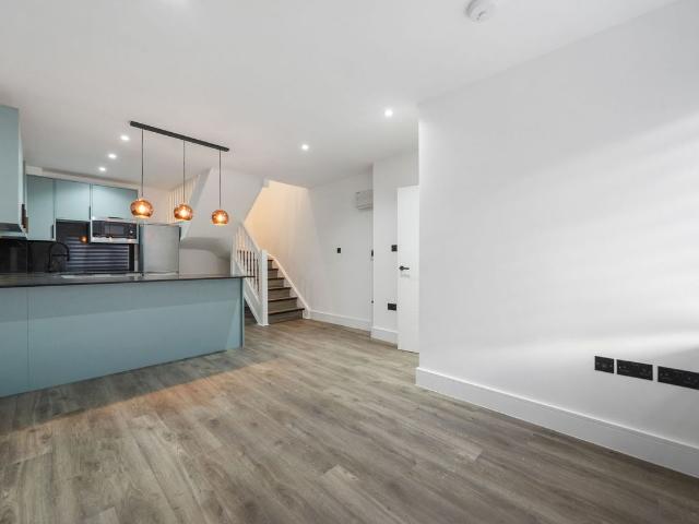 Apartment for rent in Hornsey, Greater London