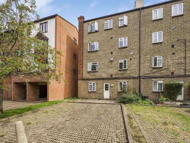House for rent in Greater London