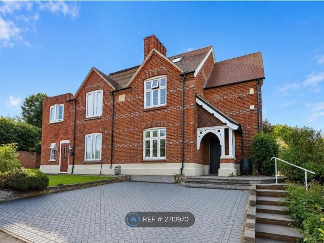House for rent in Ickenham, Greater London