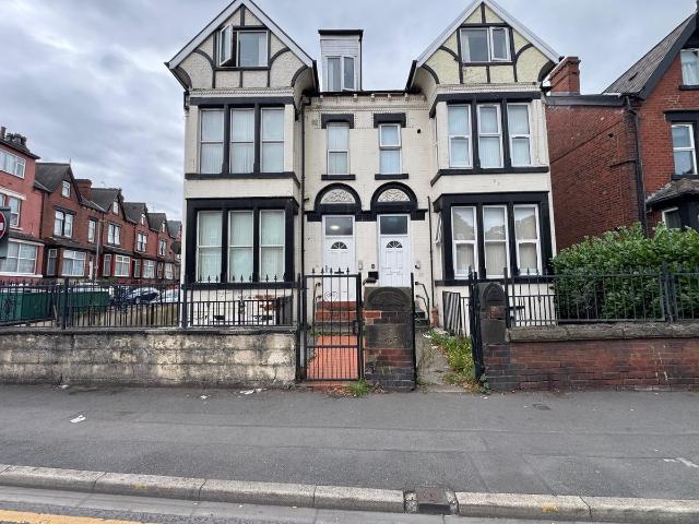 Apartment for rent in Harehills Corner, Leeds