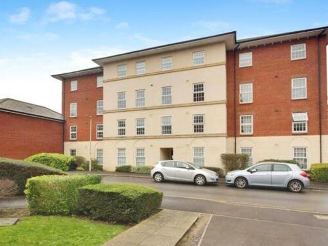 House for sale in Wotton, Gloucester