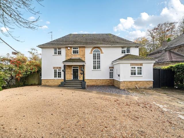 House for rent in Caterham Valley, Hillview