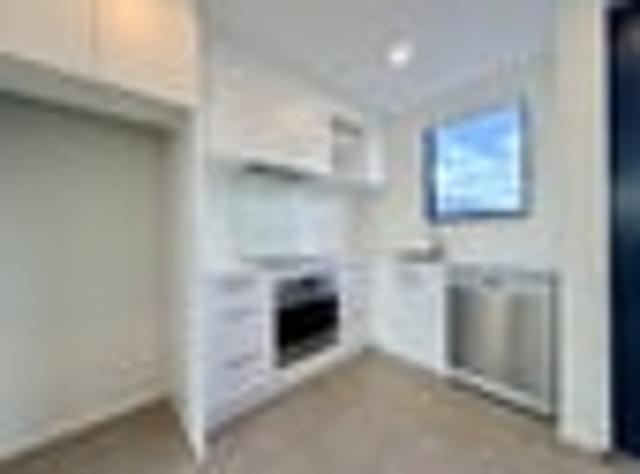 House for rent in Chaslands, Canterbury