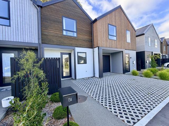 House for rent in Chaslands, Canterbury