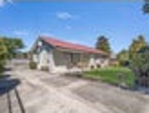 House for rent in Chaslands, Canterbury