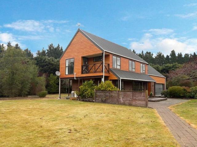 House for rent in Chaslands, Canterbury