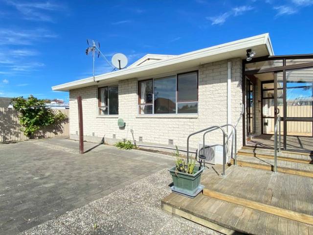 House for rent in Chaslands, Canterbury