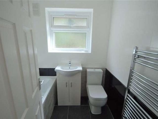 House for rent in London Borough of Croydon, Sanderstead