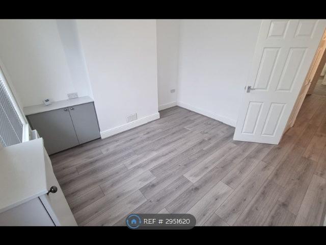 House for rent in Tunstall, Stoke-on-Trent
